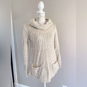 Guinevere women’s cable knit cowl neck sweater EUC